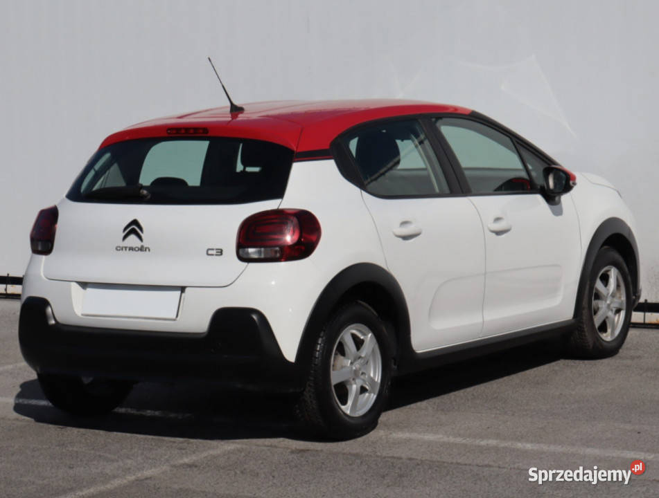 Citroen C3 12 PureTech światła do jazdy dziennej