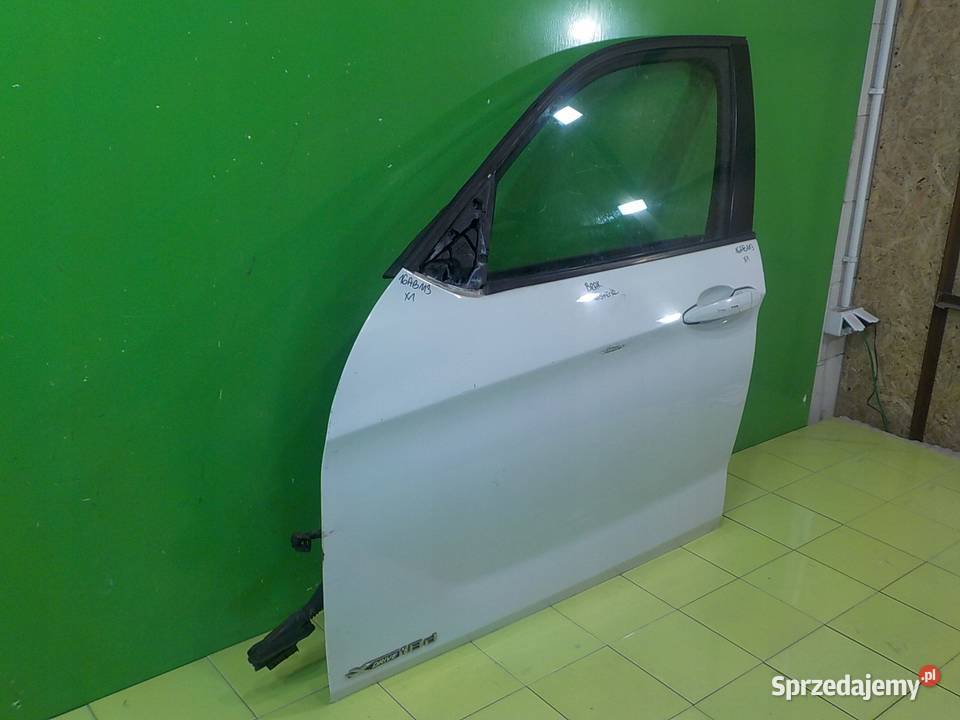 BMW X1 E84 20 D 09r 5D drzwi lewe przod Drzwi Suków