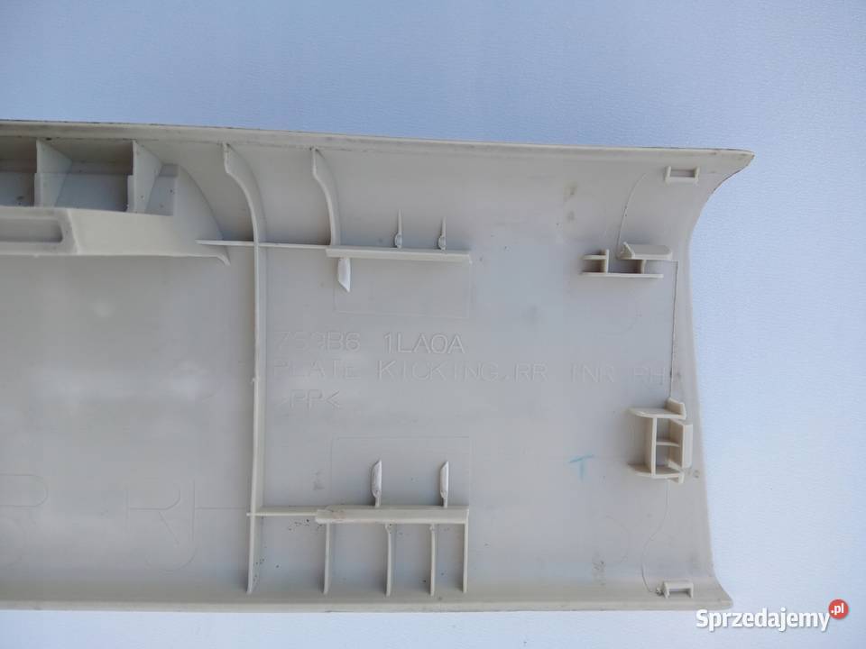 NAKŁADKA LISTWA PROGU PRAWA TYŁ INFINITI QX80 Nowy Tomyśl