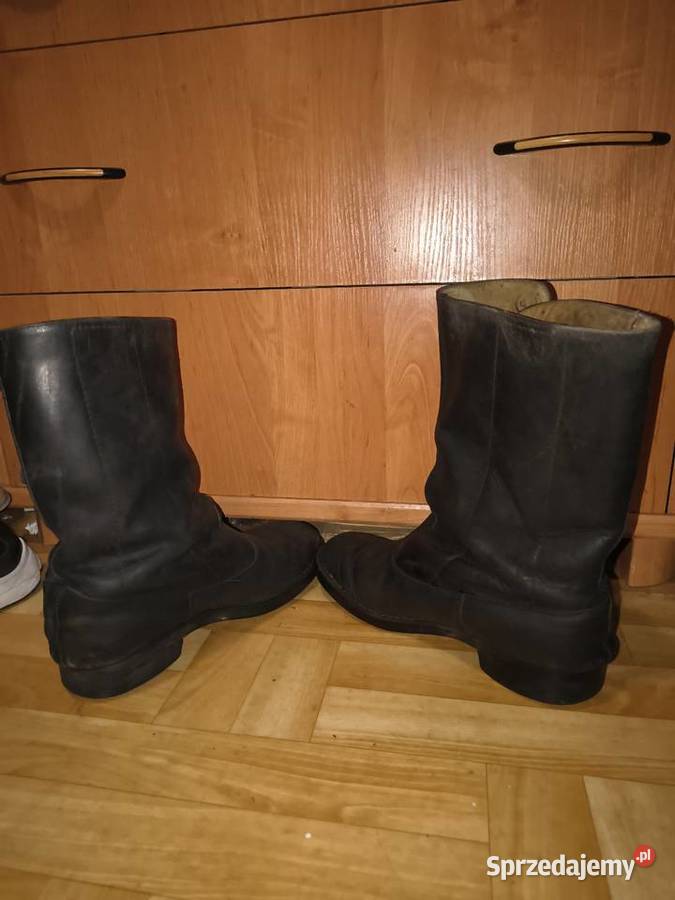 Obuwie służb mundurowych PRL Suwałki