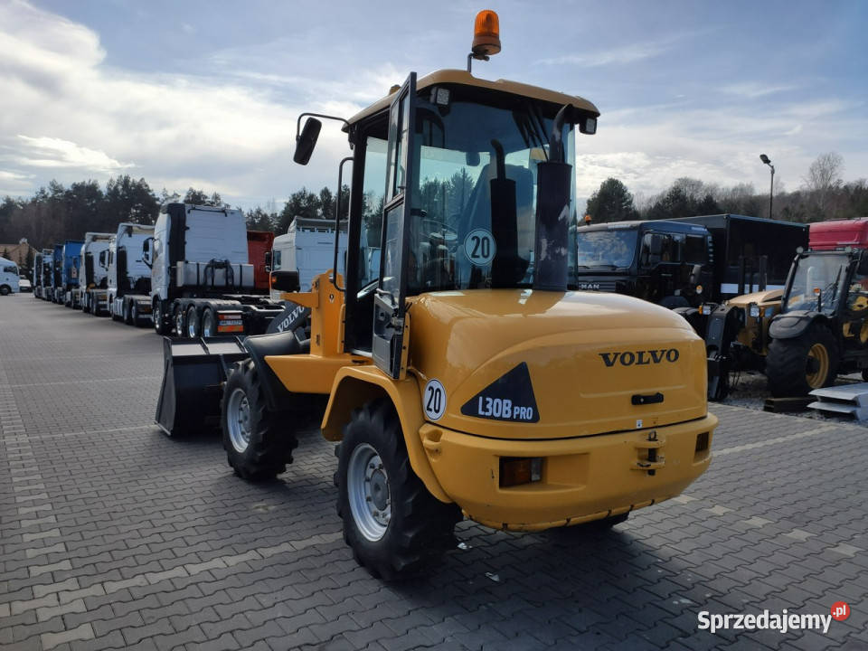 średnia kołowa Volvo L30B Pro Unikat Stan 5380 Koparko ładowarki Widełki