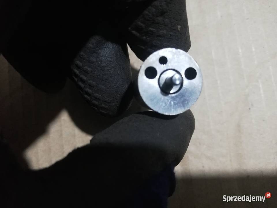 Czujniki ciśnienia oleju nowe różne Dąbie