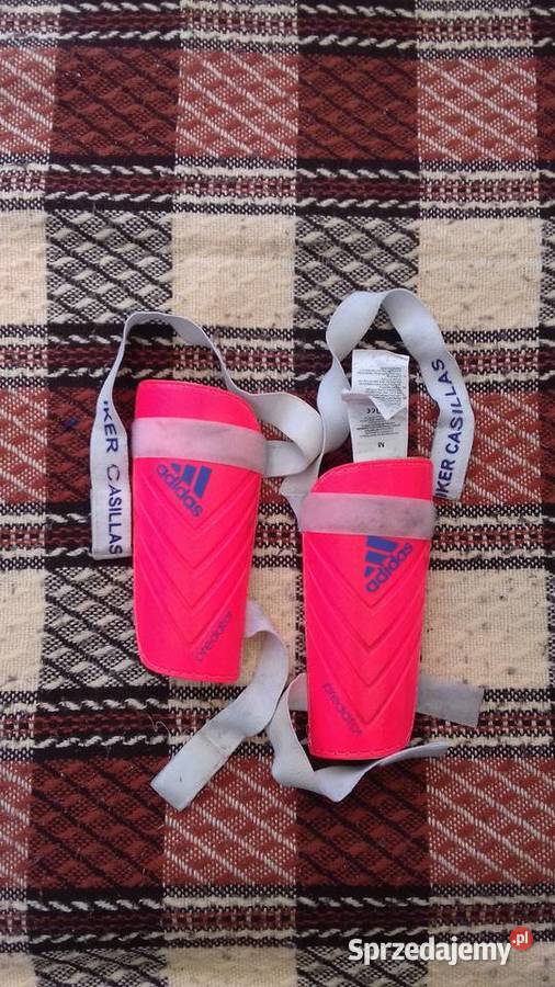 Ochraniacze piłkarskie Adidas M Małkinia Górna