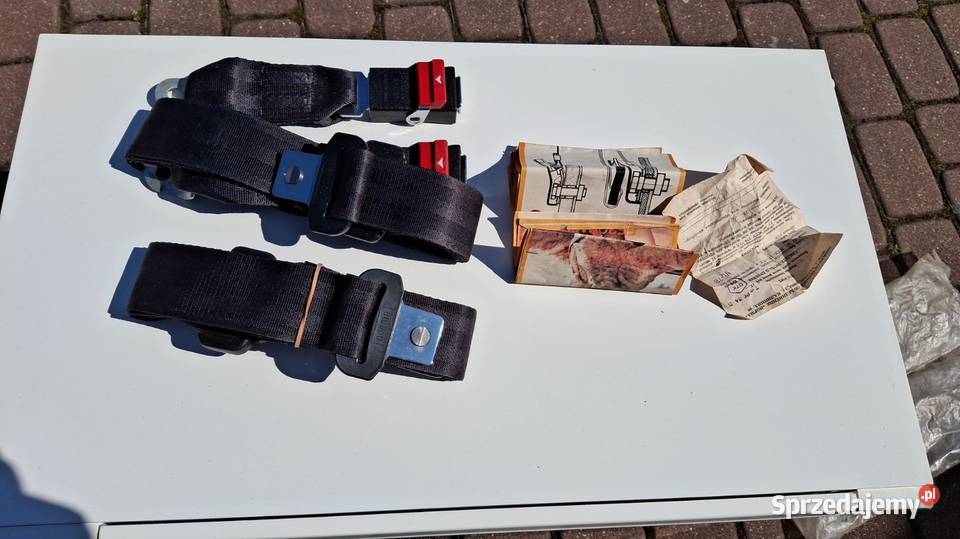 Pasy bezpieczeństwa tył Wołga GAZ 24 mazowieckie Góra Kalwaria sprzedam