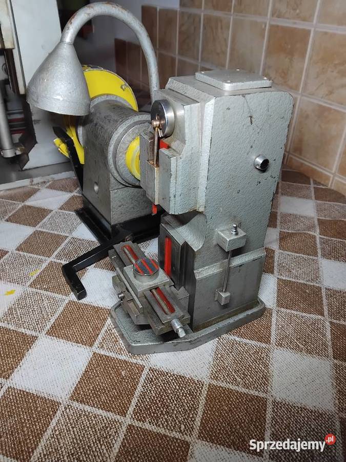 Pomoce dydaktyczne szkoła PRL Tarnów