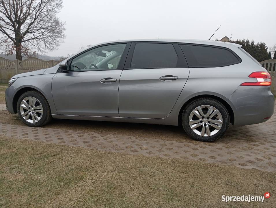 Peugeot 308 201819 15 HDi 130 125000 światła do jazdy dziennej 308