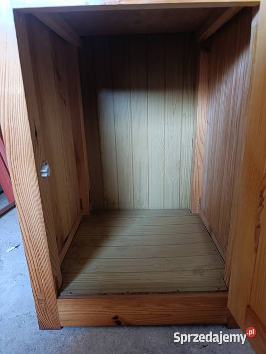 Szafka drewniana z litego drewna sosnowego Chmielnik