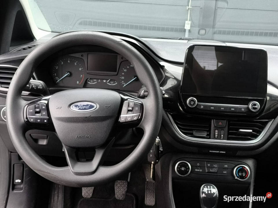 Ford Fiesta 11 benzyna 86 OSOBOWA climatronic Rok produkcji 2018 sprzedam