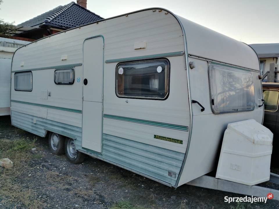 PRZYCZEPA KEMPINGOWA MUSTERLAND Z PRZEDSIONKIEM Szamocin