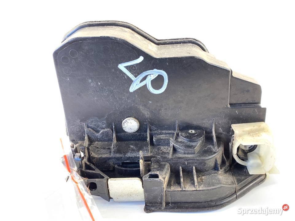 ZAMEK DRZWI LEWY PRZÓD BMW F30 SedanLimuzyna