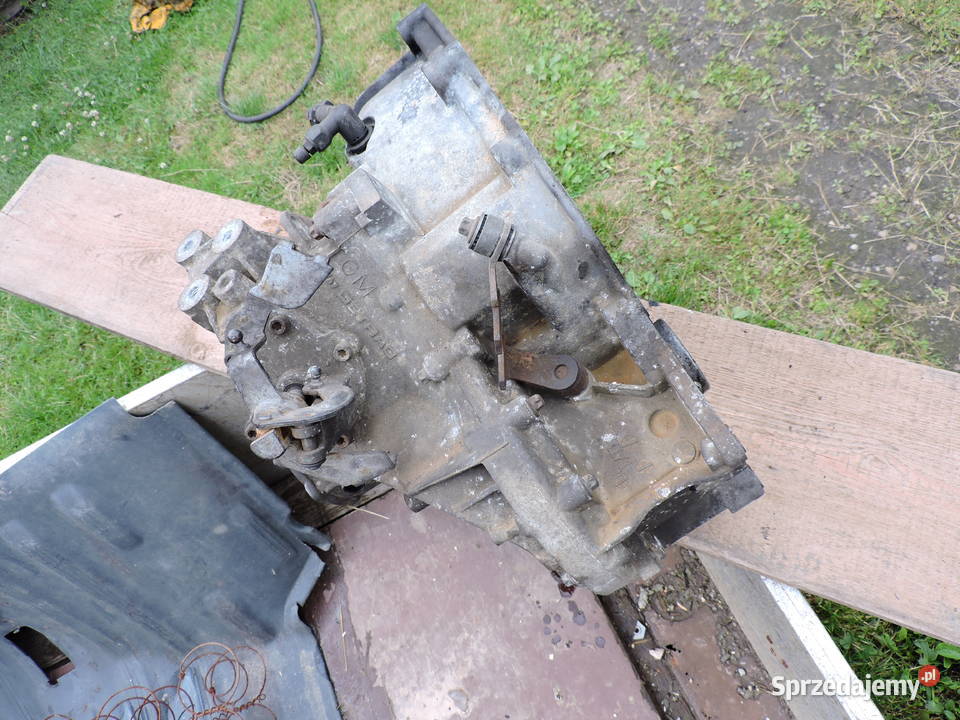 Skrzynia biegów Opel astra H 17 Diesel Myszków sprzedam