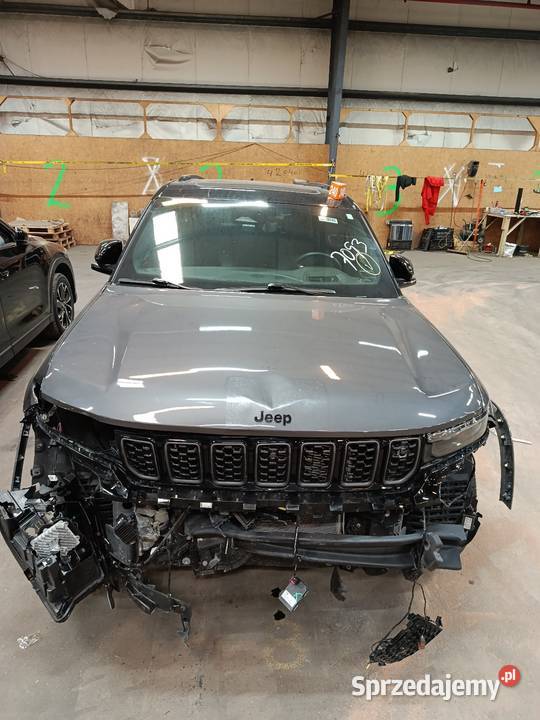 Jeep grand Cherokee L Long Summit Reserve Warszawa