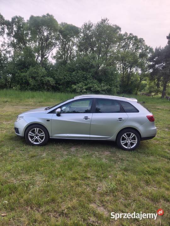 Seat Ibiza 16 TDI 105 2010 r Niski przebieg Łobez