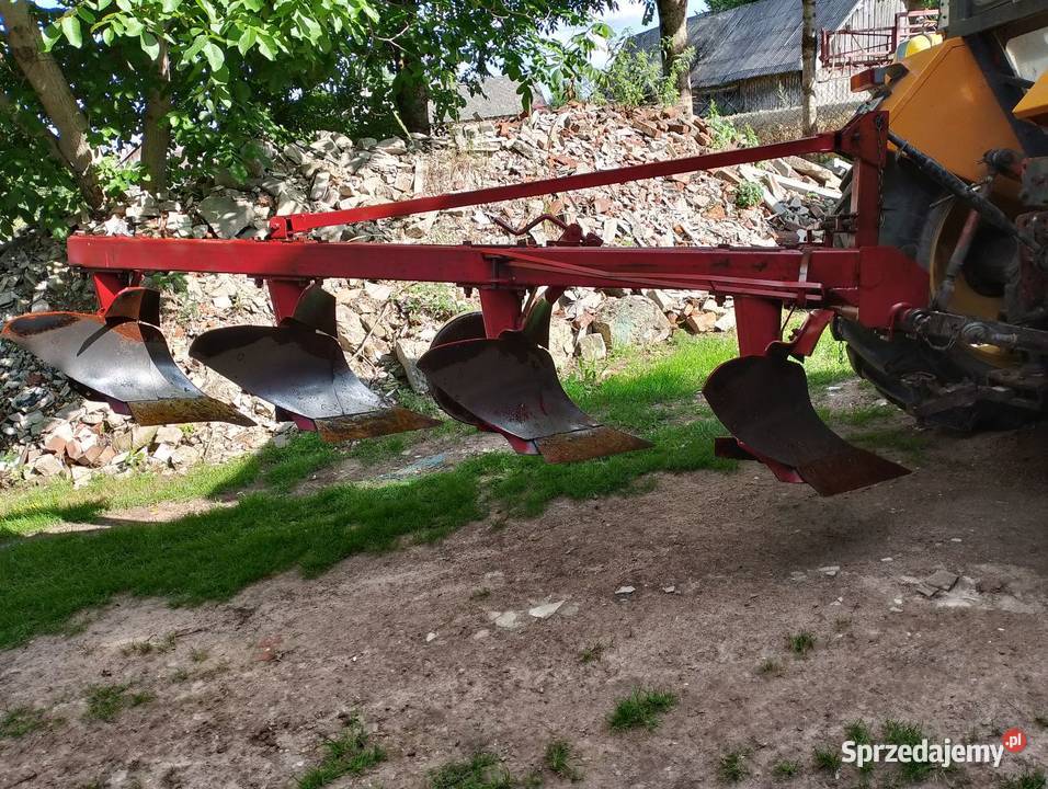 Pługi 4 skibowe nieuszkodzony Turobin