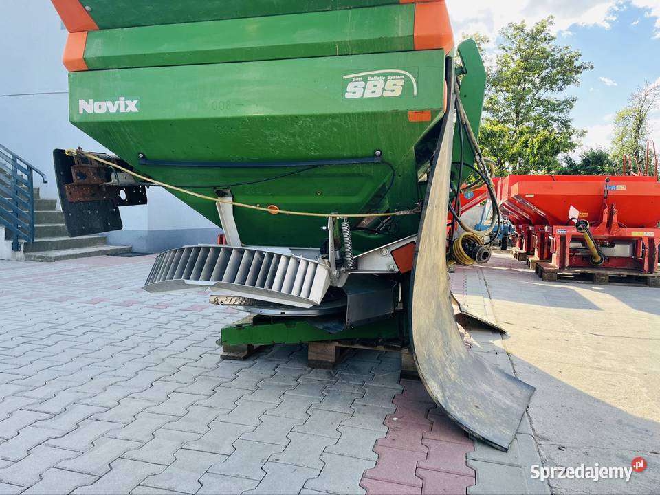 Rozsiewacz Amazone ZAM Novix 2700 l nieuszkodzony Rozsiewacze nawozów