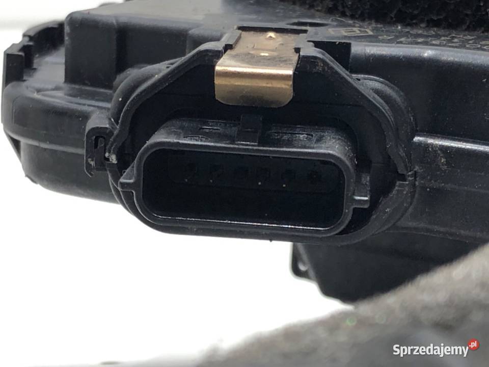 ZAMEK DRZWI PRAWY TYŁ RENAULT CLIO V Hatchback podkarpackie