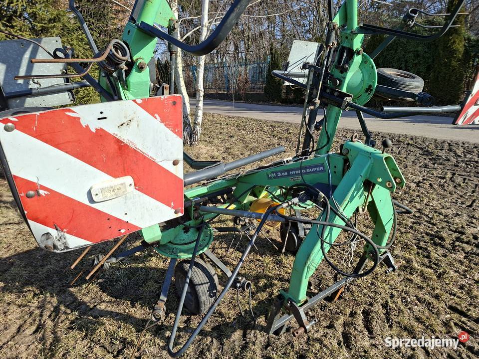 Przetrząsarka deutz fahr Zgrabiarki i przetrząsacze Kłodawa