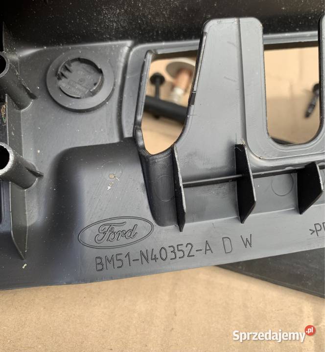 Ford Focus MK3 KOMBI osłona pasa tylnego listwa Puławy