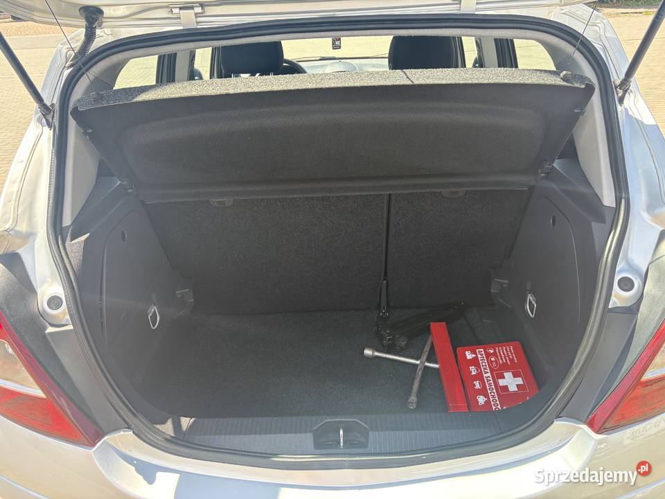 Opel Corsa 12 benzyna 80 klimatyzacja salon isofix kujawsko-pomorskie Dolna Grupa