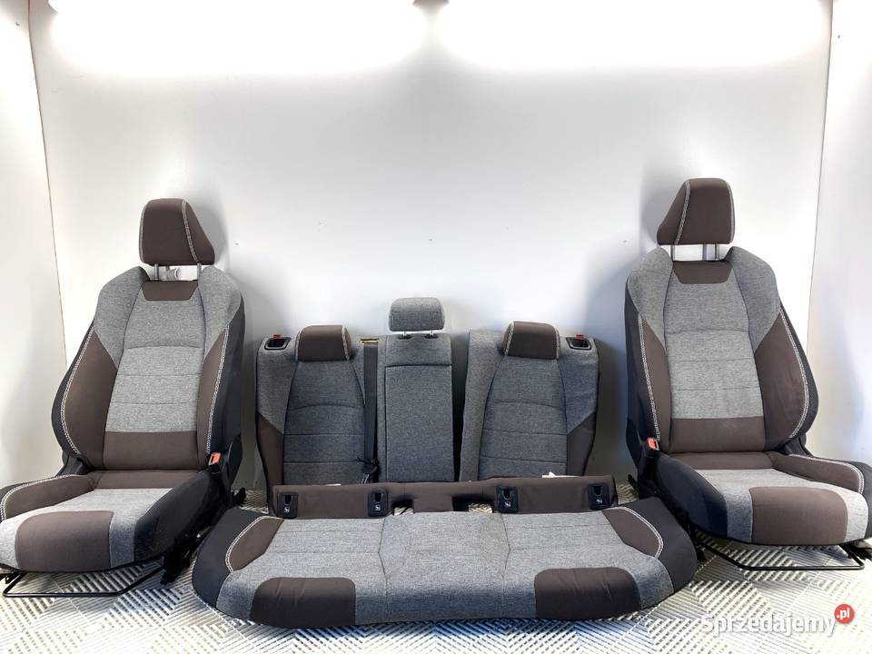 FOTELE KANAPA KOMPLET TOYOTA COROLLA E21 Kombi Fotele i kanapy