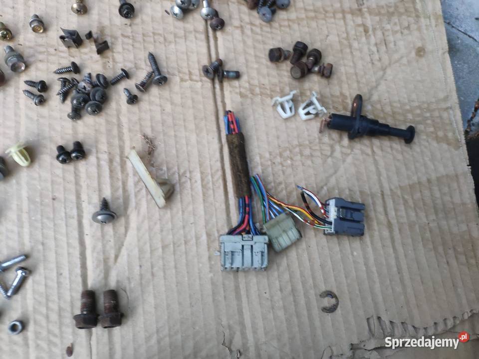 Śruby kołki mocowania zaślepki Civic Ej9 EK4 Pozostałe