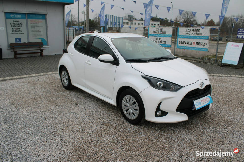 Toyota Yaris 15 Dynamic Force 125 Comfort IV bluetooth Motoryzacja sprzedam