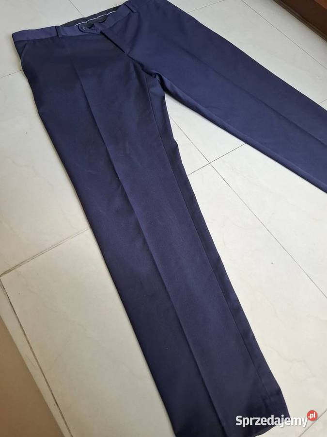 Garnitur męski Dino Salvani 182 granatowy