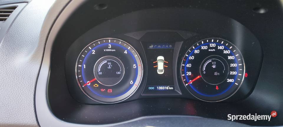 Hyundai i40 17 CRDI Bezwypadkowy krajowy ładny 1685cm3 Dąbrowa