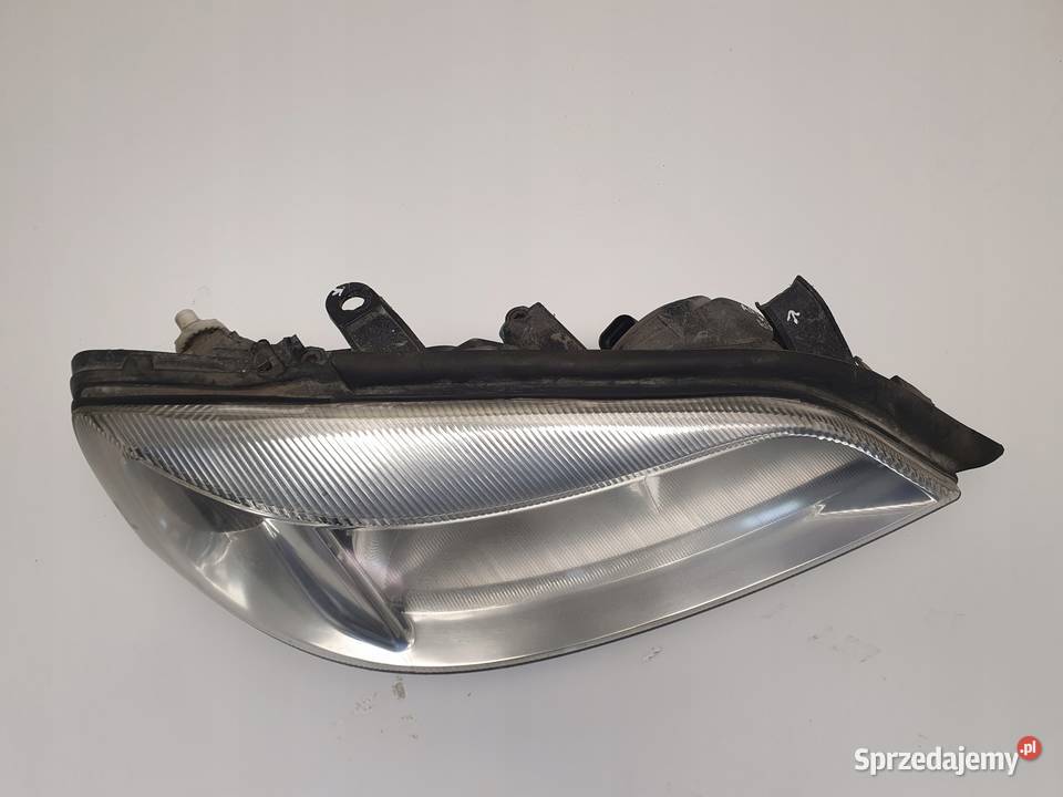 LAMPA PRAWA Opel Astra G II 9809r PRZEDNIA prawy Lampy przednie sprzedam