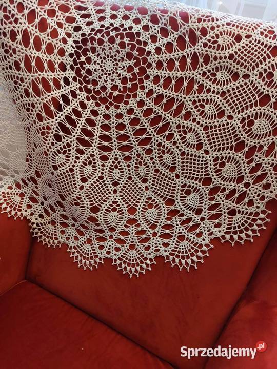 Okrągła serweta rękodzieło