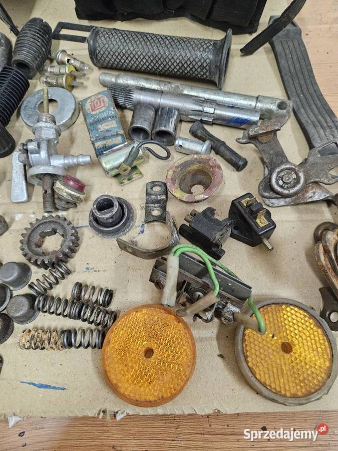 Etui korek Guma tryb Miseczki stacyjka cybanty wielkopolskie Kłodawa