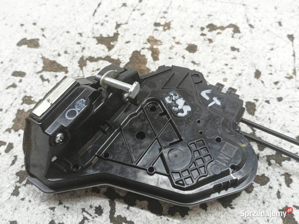 ZAMEK DRZWI TYŁ LEWY SEDAN E16 E17 E18 Toyota