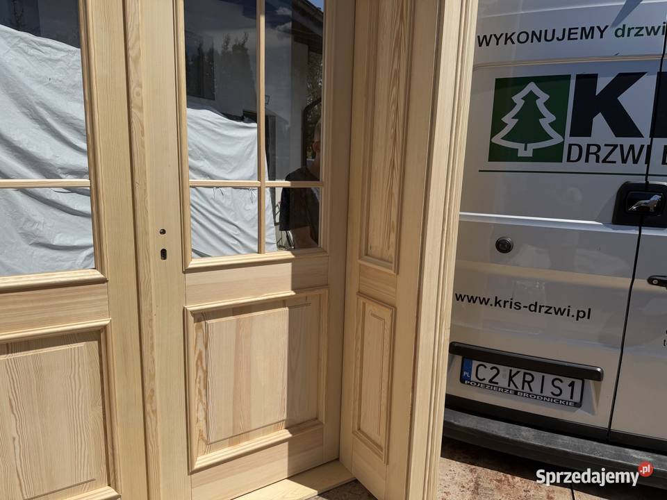 Drzwi drewniane dwuskrzydłowe z ościeżnicą małopolskie Kraków