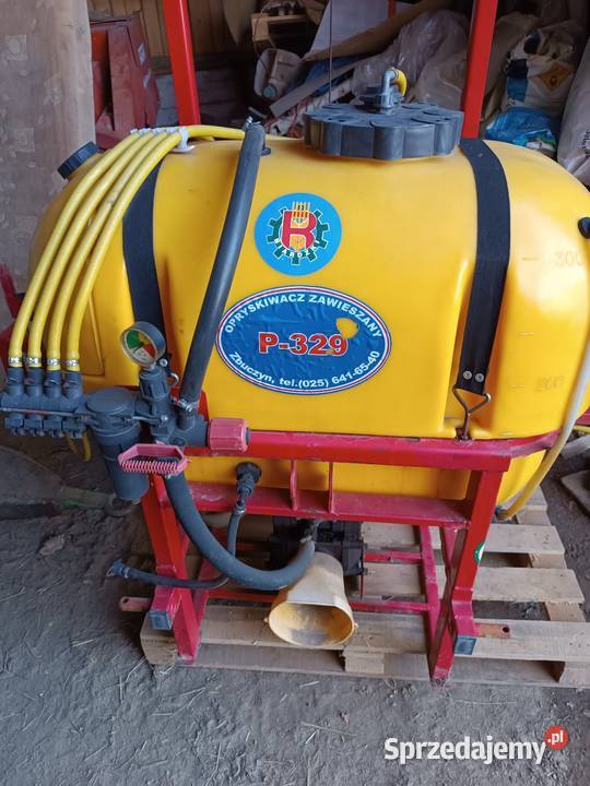 Opryskiwacz zawieszany Wielmoża