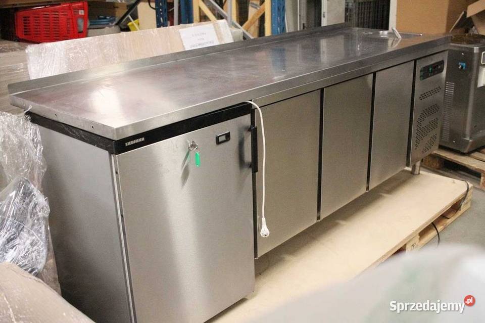 Gastronomiczny stół mroźniczy ASBER 240 3 drzwi Góra