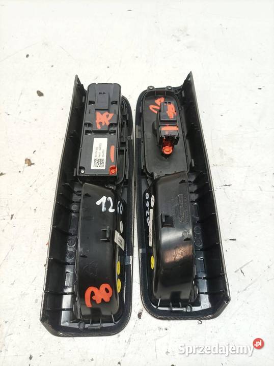 PRZEŁĄCZNIK SZYB KPL PRZÓD LEWY PRAWY 31335361