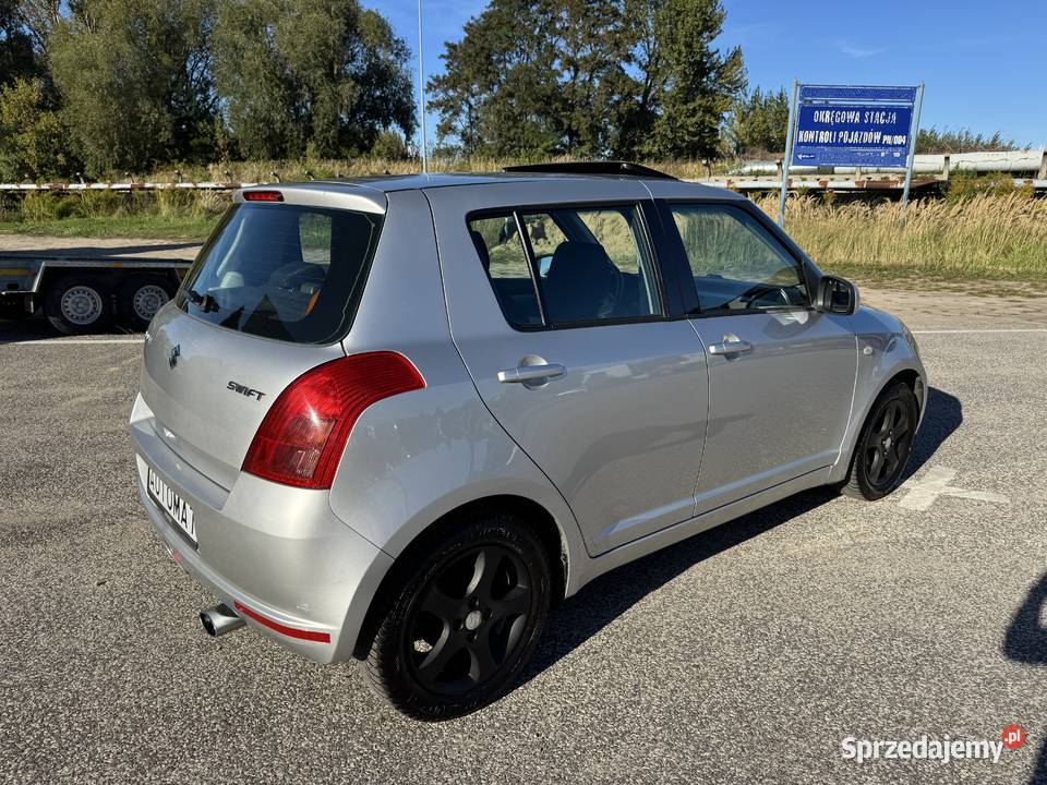 Suzuki Swift 15 BENZYNA Automat Klimatyzacja elektryczne lusterka wielkopolskie Konin