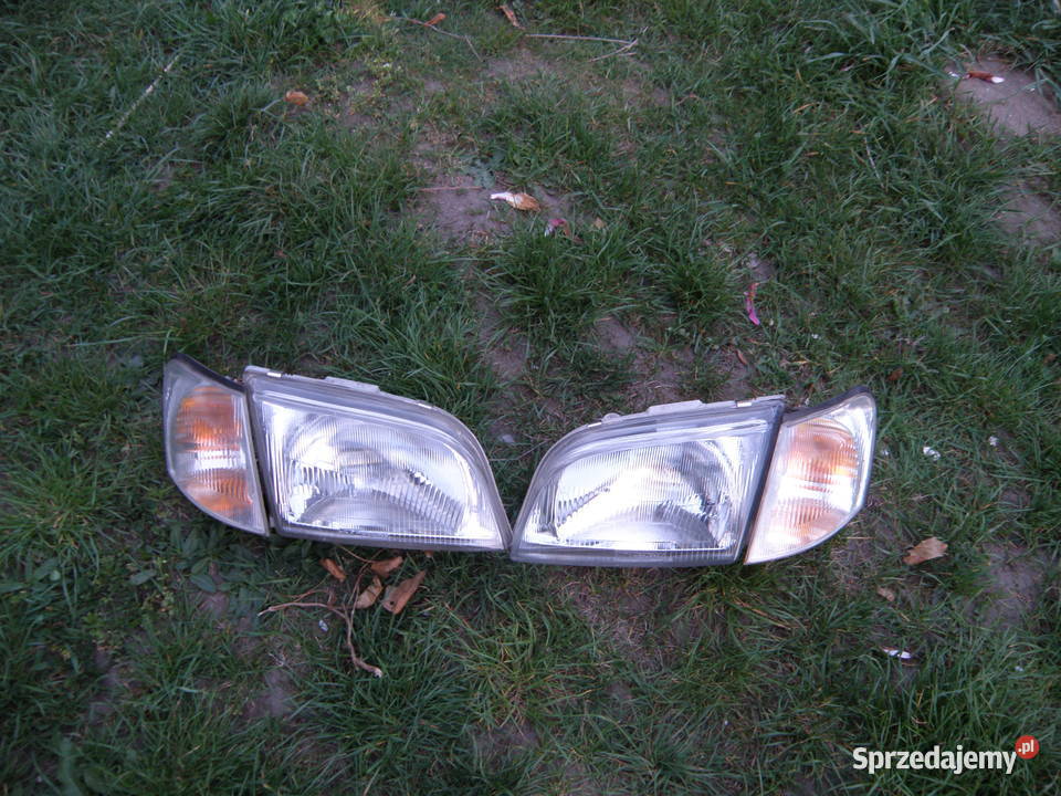 Reflektor przedni przód lampa Mitsubishi Space Rok produkcji 1998 Kraków