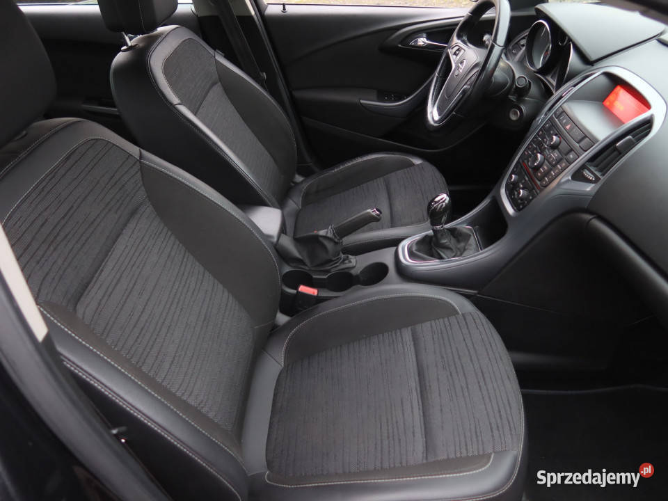 Opel Astra 14 T Sedan / Limuzyna Katowice sprzedam