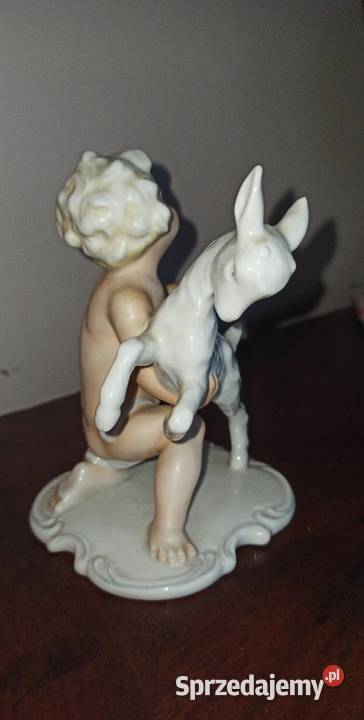 Figurka chłopca z koziołkiem Wiekowa figurka Gdańsk sprzedam