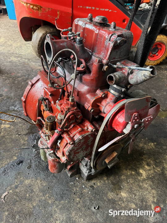 silnik ciągnik rolniczy C330 silnik URSUS C330 łódzkie Działoszyn