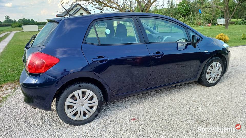 Toyota Auris automat Borowa