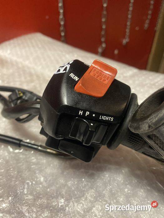 Honda CBR 600 F3 PC31 prawy przełącznik Pozostałe Poznań