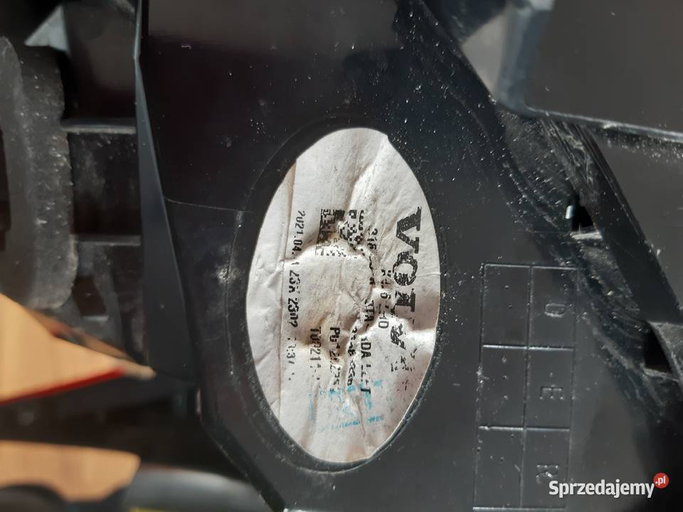 Lampa tylna lewa Volvo XC60 II 2018r Wałbrzych