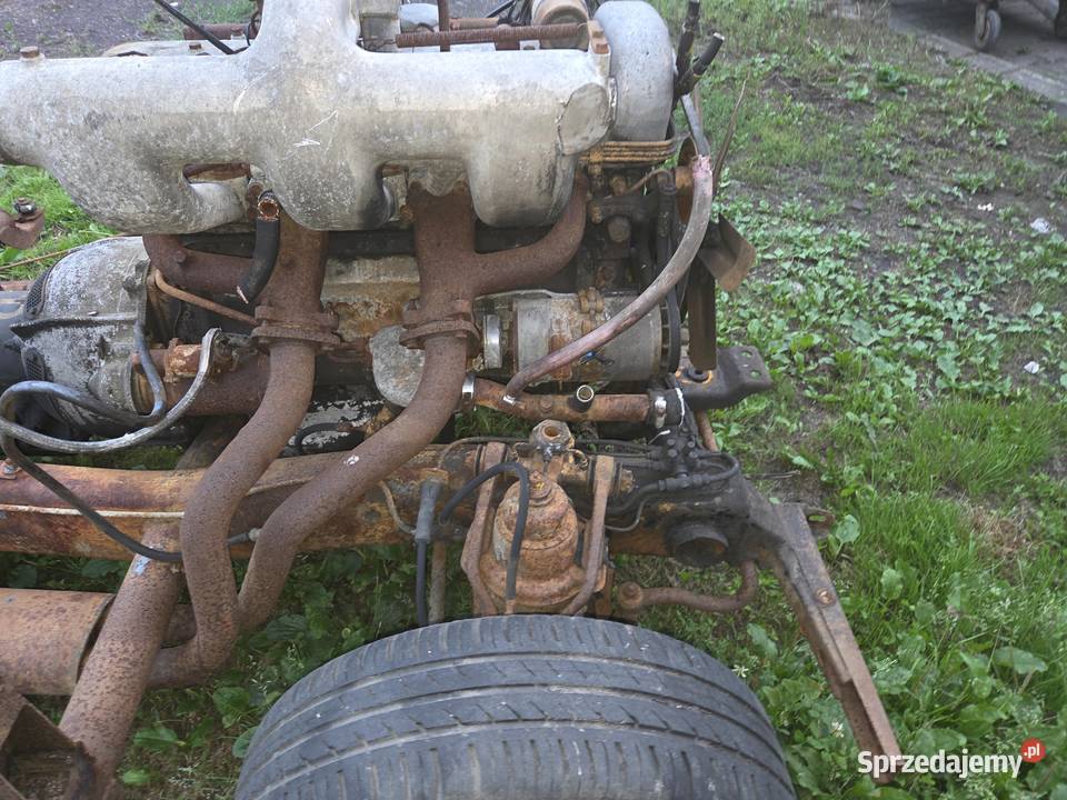 Mercedes Adenauer 300D silnik i części czekam na 300cm3 śląskie Strumień