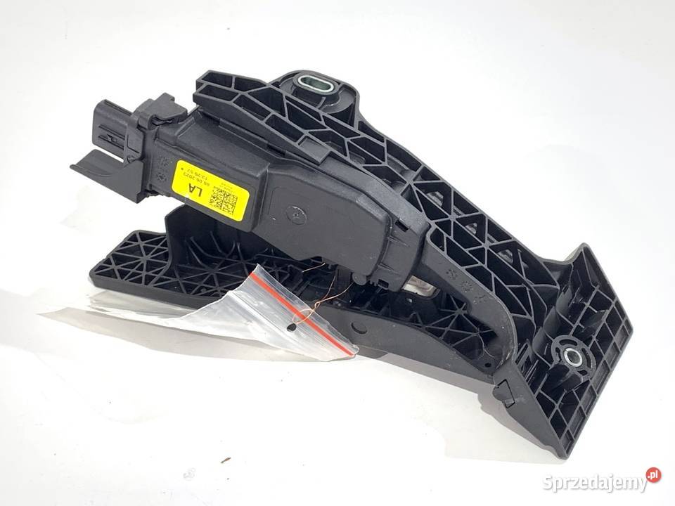 POTENCJOMETR GAZU SSANGYONG TORRES 32414400 15