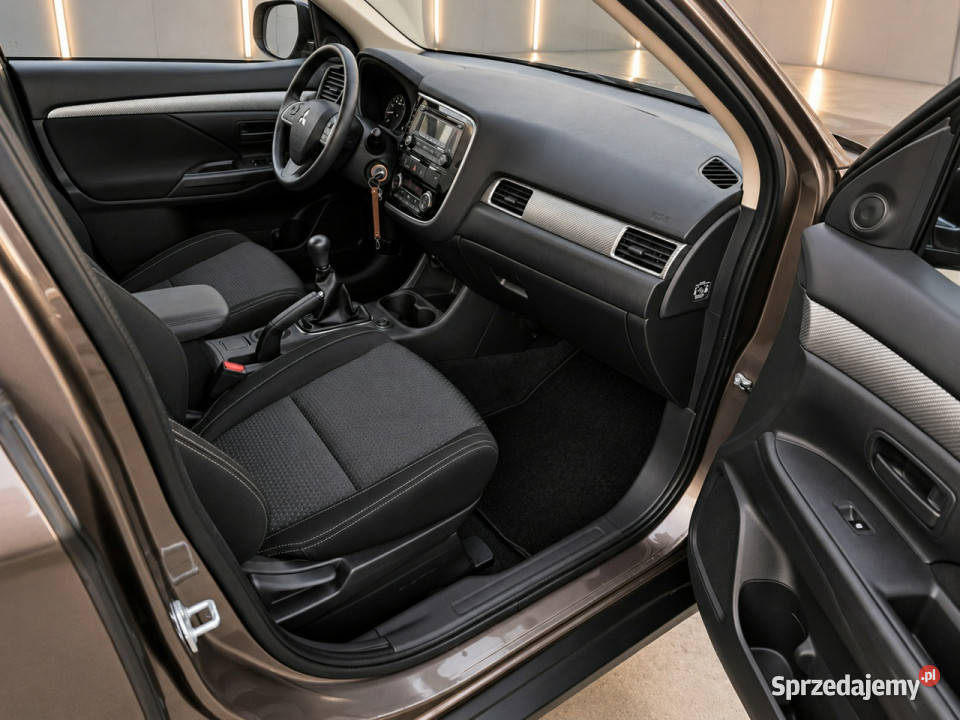Mitsubishi Outlander 20 benzynabezwypadkowysuper małopolskie Żabno