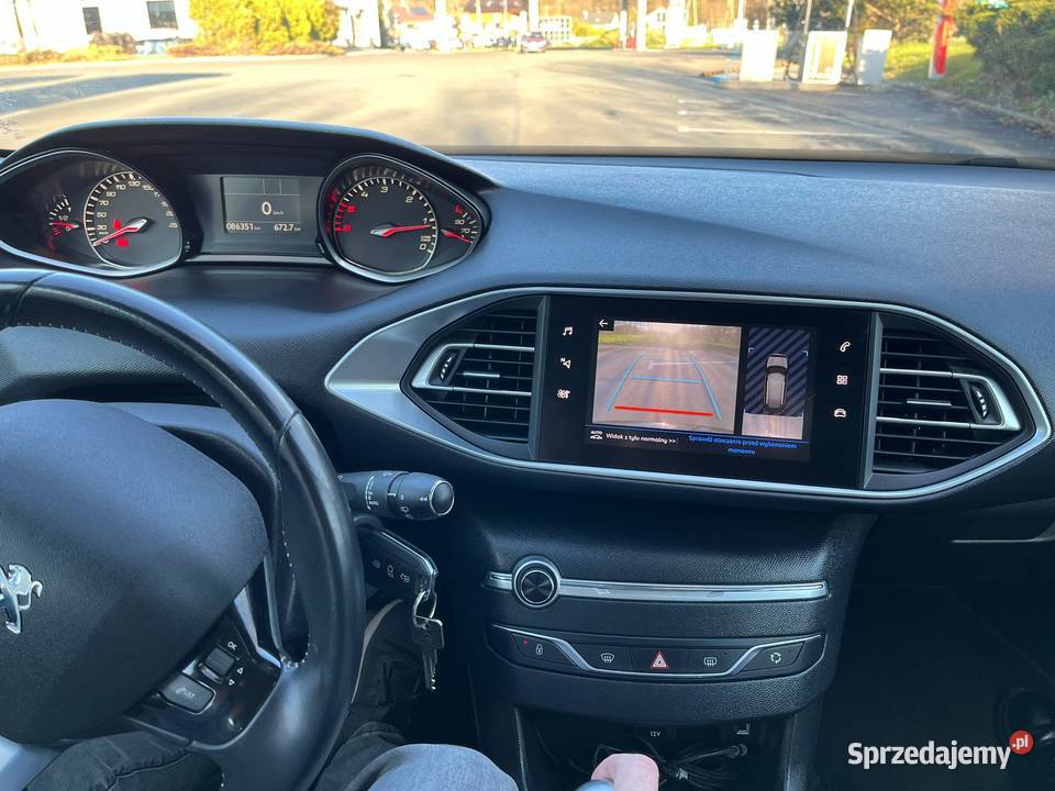 mam do sprzedania Peugeota 308 kombi z 2019 15 kurtyny powietrzne śląskie sprzedam
