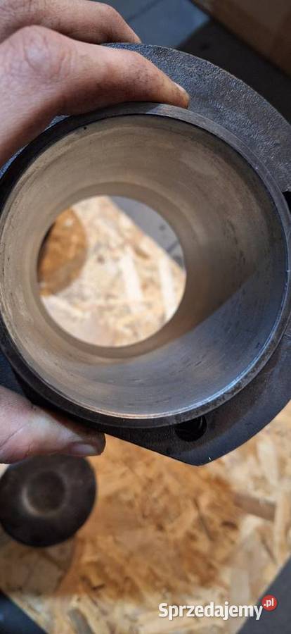 Cylindry z tłokami garbus 1600 341101302