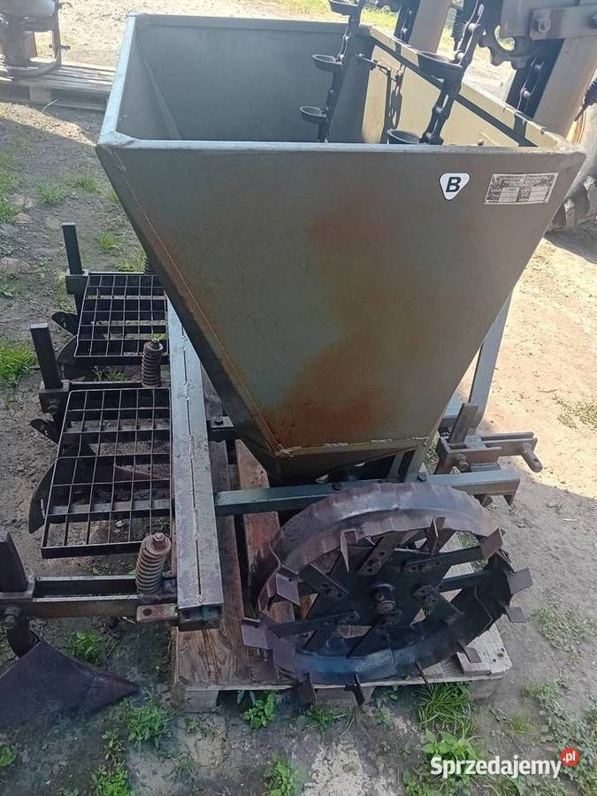 Sprzedam sadzarke Polską w stanie Wrzeczko